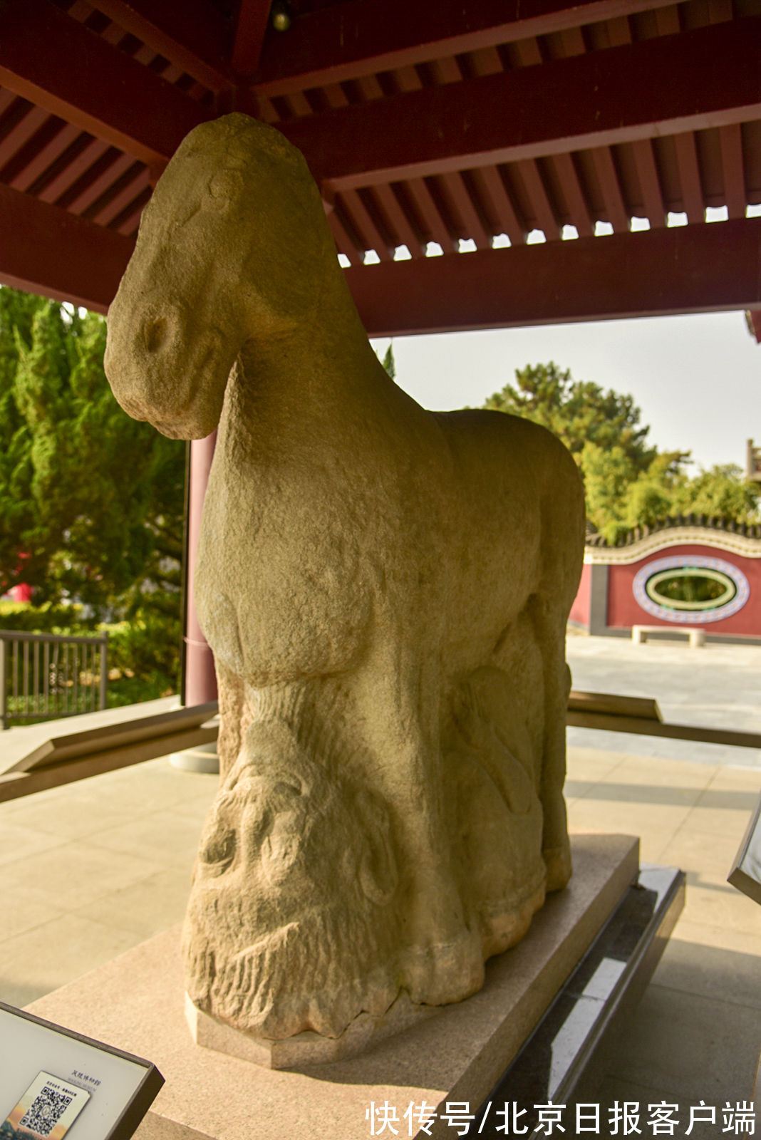 霸陵！“五陵年少今市东，银鞍白马度春风”，李白眼中的汉陵今何在