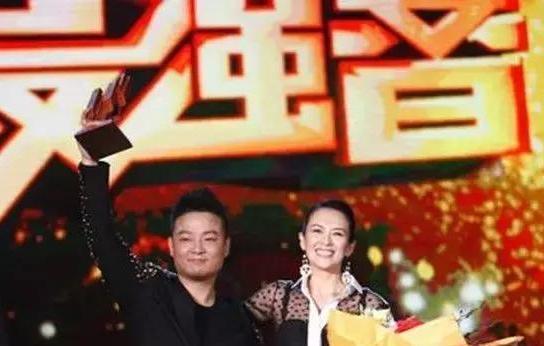 滚石|那英骂他当不了冠军，结果被章子怡看中，现在终于红了！