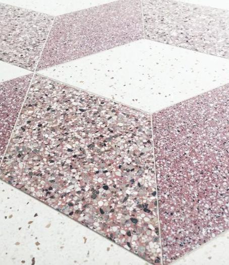 水磨石|地面装修不流行铺瓷砖了,以前被弃用的水磨石,如今玩出了新花样