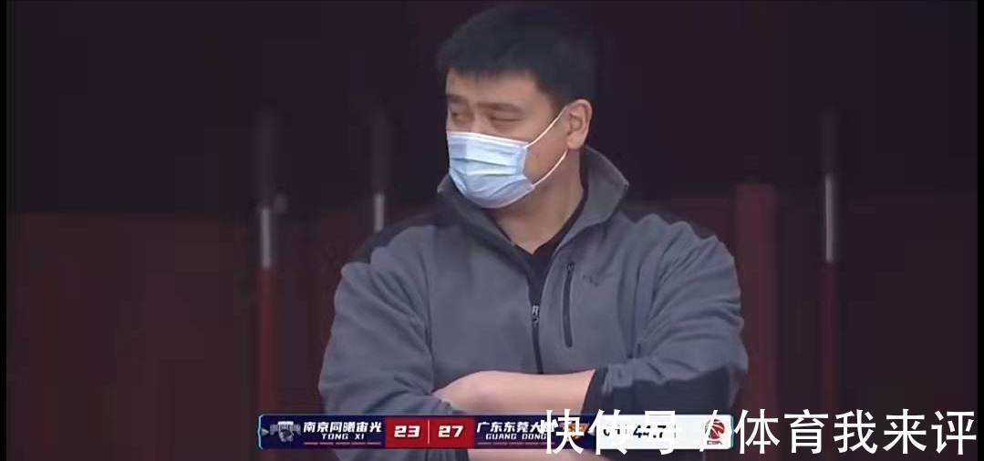 姚明|20分钟狂轰31+6!易建联重回巅峰,姚明现场注视,杜锋锻炼收获回报