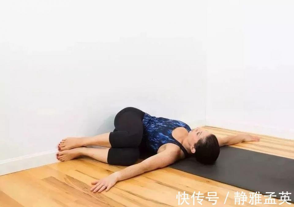 中老年人|睡前千万别做这个动作,失眠又折寿,第一个你就中招了!