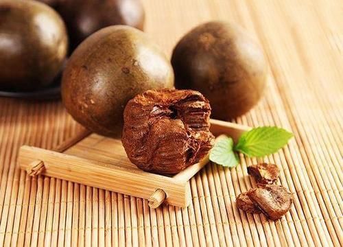 甜味儿|糖尿病人不能吃甜食？你被误导的太深！这4种甜食不升血糖