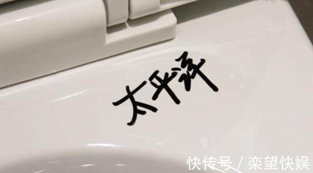 不知道卫生间的异味从哪发出重点排查4处地方,拥有清新环境