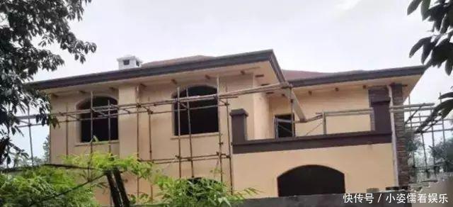 地基|赚钱了,要回家盖一栋这样的别墅,带开放式车库,让邻里都来羡慕