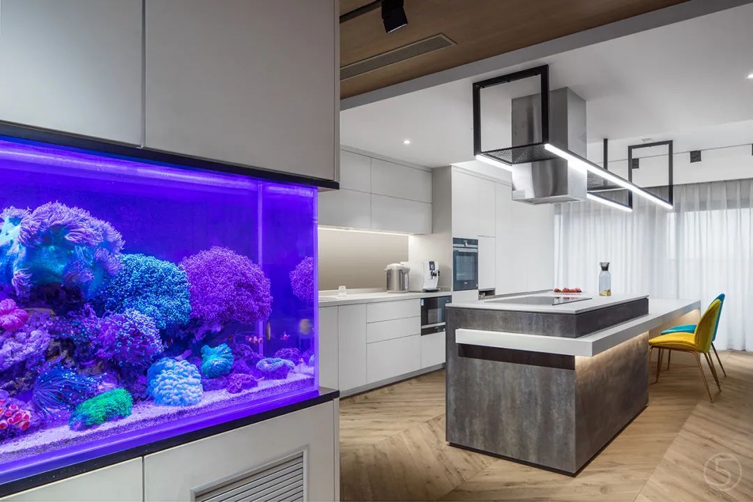 无主灯|180㎡现代极简，无主灯设计果然不凡，朴素的空间也有档次感