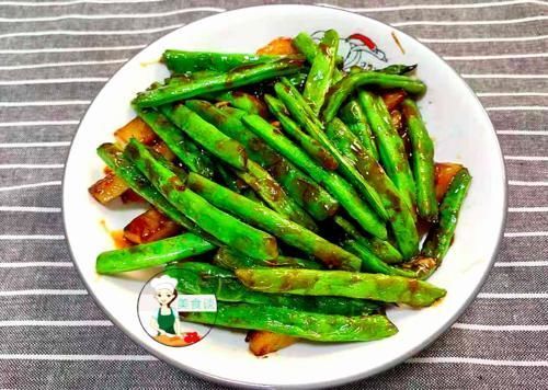 豆角|天冷了，少吃黄瓜茄子多吃它，不放肉也很鲜香，应季而食身体更棒