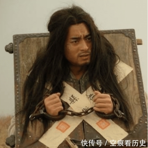 嫉恶如仇的武松就连猛虎都要打死,为何对孙二娘却是搂住不打?