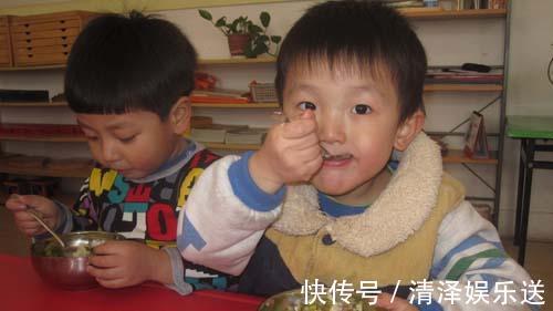 喝水|4岁女童喝水进医院,医生提醒3个时间段别给娃喝水,脾虚不长个