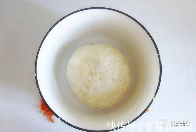 油酥糖饼，这么做暄松香甜，大人小孩抢着吃！