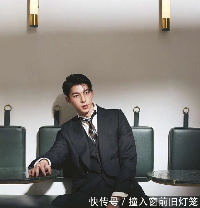 发际线|男人30岁以后,发型怎么剪才合适?试试这4款造型,时尚又魅力