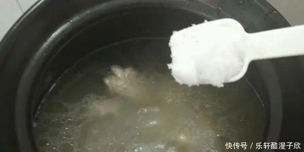 失眠最怕的一道菜,做法簡單湯鮮味濃,一覺睡到天大亮