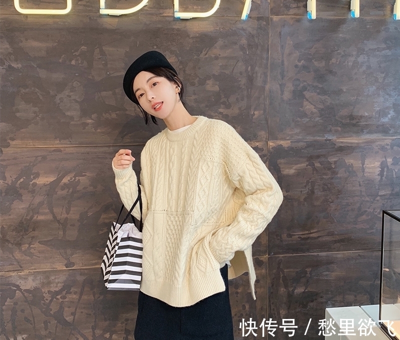 毛衣|长款毛衣搭配半身裙，保暖又舒适，还很时髦！