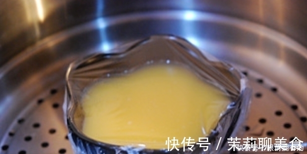 蒸鸡蛋，加水后直接蒸就大错特错！多做2步，细腻嫩滑，像豆腐脑