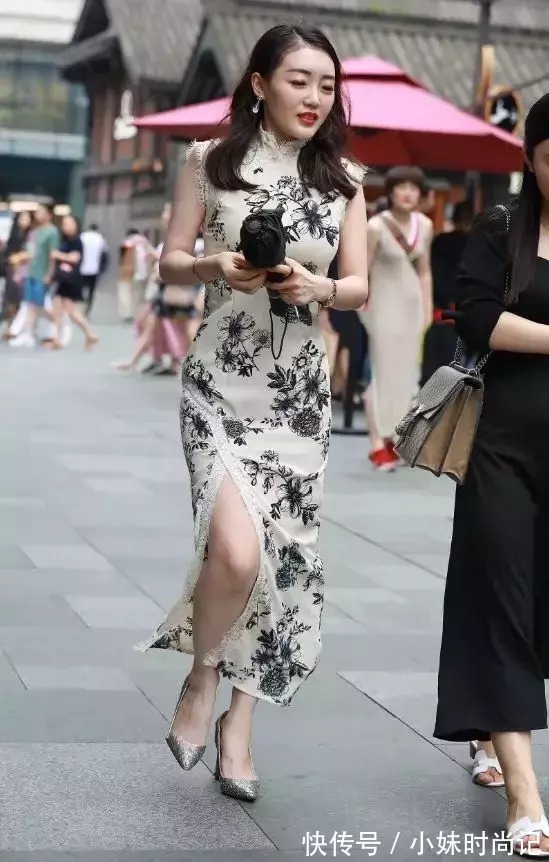 穿搭 女生搭配高跟鞋，让自己显得时尚又有女人味