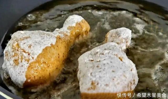 里鲜|鸡腿别再炖着吃,加一包牛奶简单一做外酥里鲜,上桌孩子抢着吃