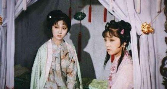 贾宝玉&林黛玉心中只有两个人,贾宝玉是一个,还有一个爱她如命