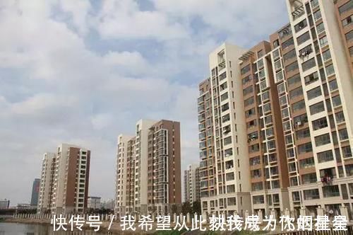 买房|买房选一期还是二期,听了开发商朋友的话,秒懂