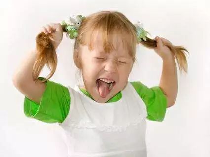 来袭|孩子老是做这些动作？家长警惕疾病来袭