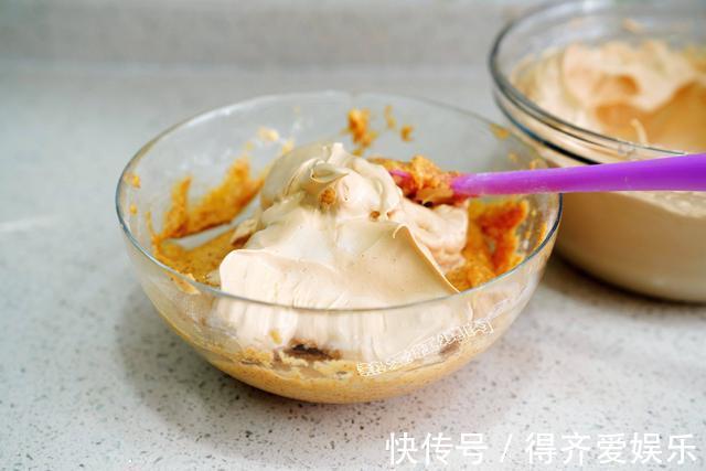 灰枣|六个鸡蛋外加二两红枣，网红枣糕教你在家做起来，制作简单零失败
