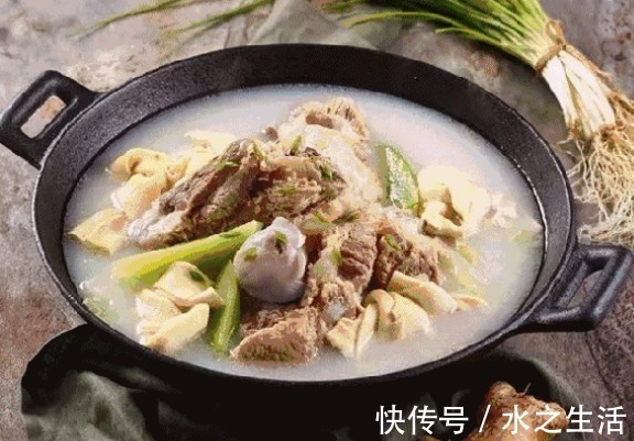 经常2个坏习惯炒菜的人，非常容易患上疾病，告诉家里做饭的