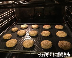 芝麻酥饼别再出去买了，教你在家自制芝麻饼，一顿5个都不够！