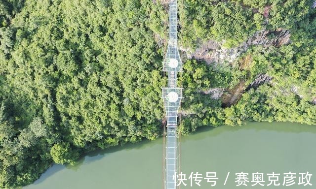 连州|湖南人乐此不疲旅游的广东景区，可媲美长江三峡和漓江山水，绝