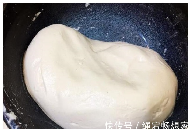 糯米粉|全新糯米糕做法，懒人也能轻松学会，加热水烫发，比糍粑还美味