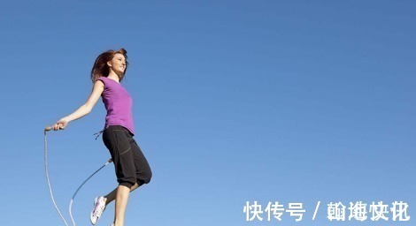 肠道健康|常吃4种食物,毁掉肠道健康,教你一个简单方法,识别肠癌