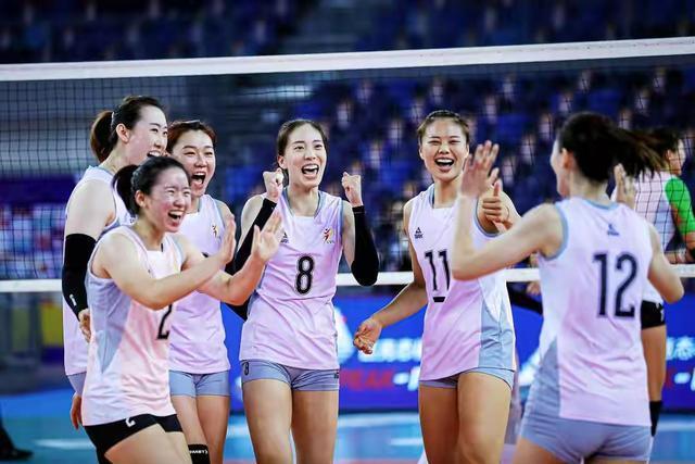 女排|轰下21分横扫全场!龚翔宇打出MVP表现,女排接应风头盖过李盈莹