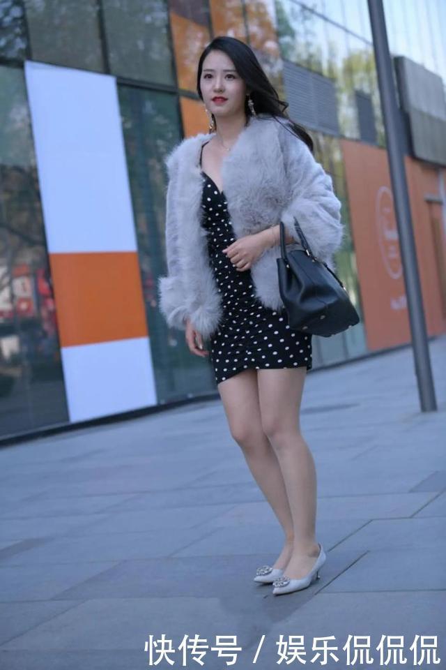 三位小姐姐教你一种时髦洋气又暖和舒适的穿搭方法，快来学习吧