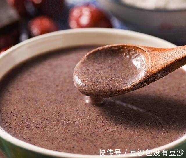 阿胶粉|40岁女人易更年期？每天一杯补充雌激素，滋养皮肤气色好！