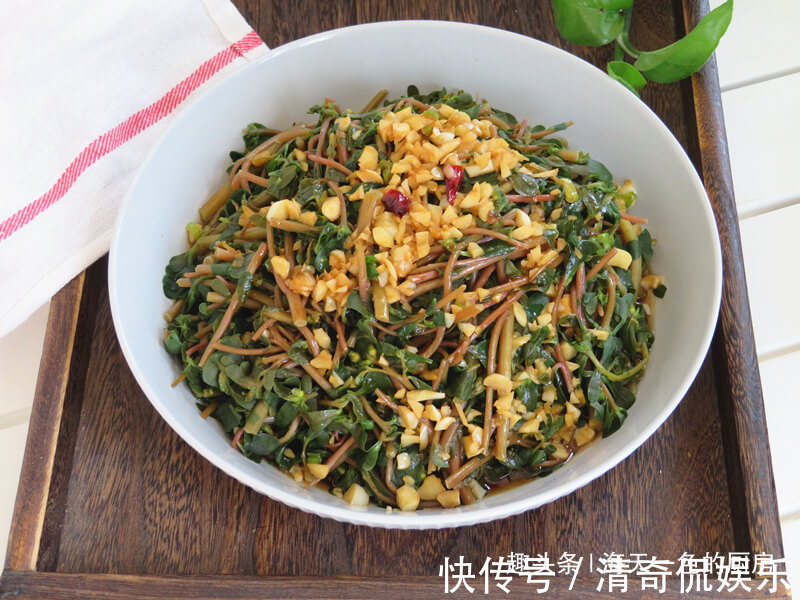 凉拌|夏天此野菜最受欢迎,不花钱菜地里掐一把,拌拌就能吃,清热解暑