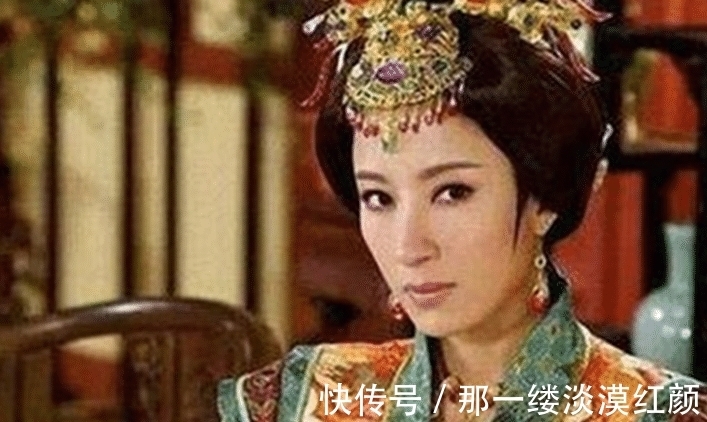 朱佑樘!皇帝感叹膝下无子,一旁太监突然跪下:皇子就在冷宫,快6岁了