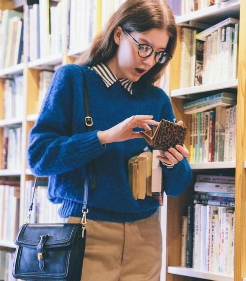 女人40穿衣不惑，学会这些搭配技巧，用基础款穿出优雅高级范