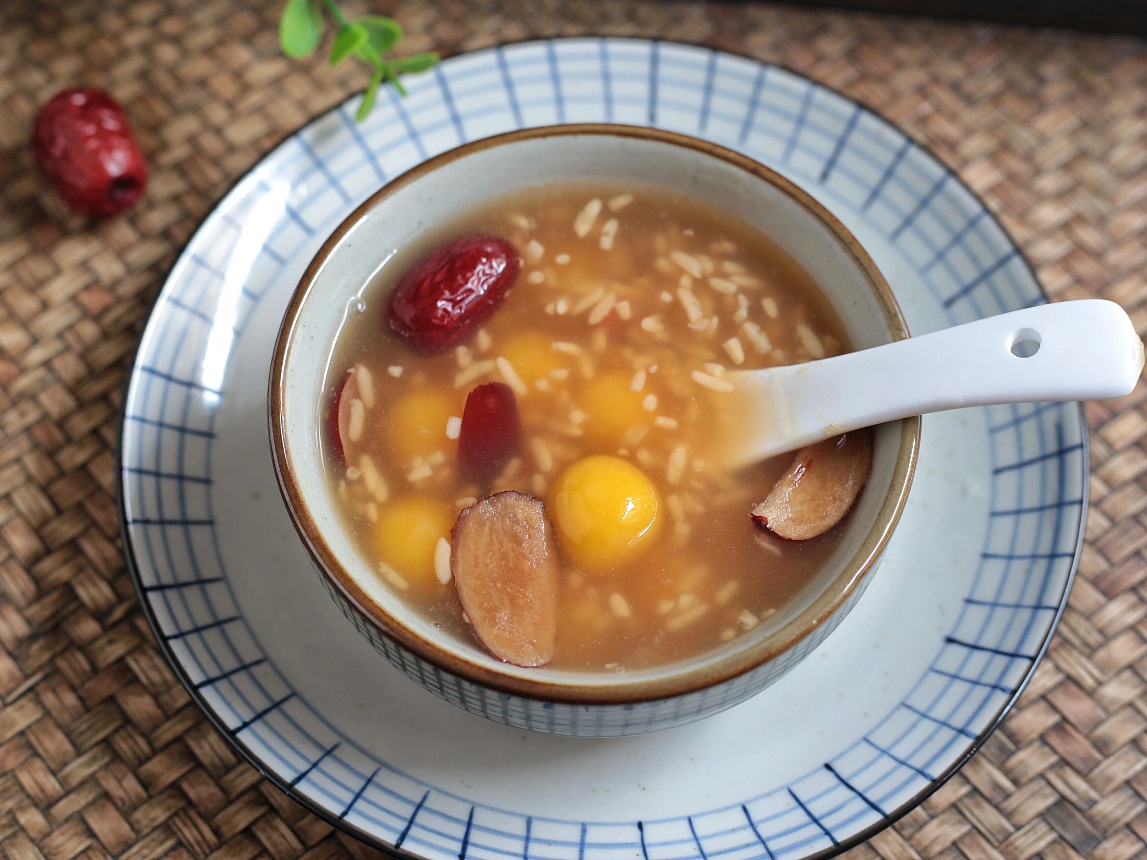 入适量清水|大雪时节,这6道糖水要多喝,滋补暖身,手脚暖和不怕冷,别错过