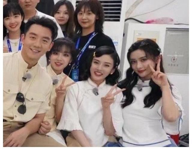 合照|孟子義亮相跑男9，大合照公開，五位女神的顏值狀態(tài)成焦點