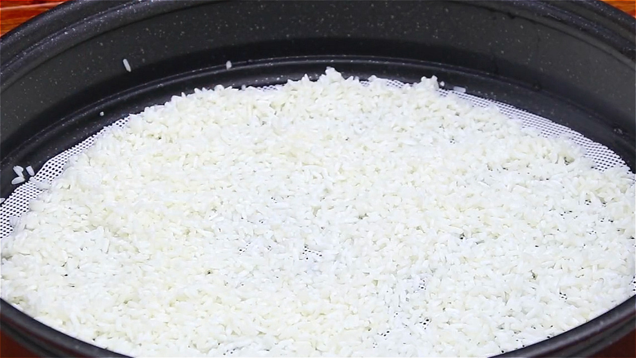 年夜饭菜单，不煮不炒用糯米就能做，香糯美味，寓意团团圆圆