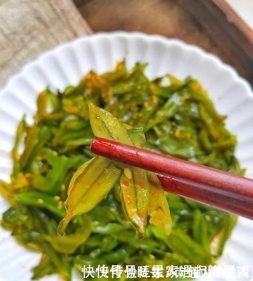 立夏后女人要多吃这碱性食物,五块钱一盘,排毒清肠的“美容菜”