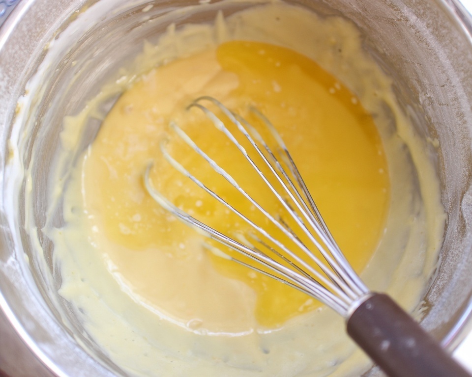 此款小蛋糕好吃又好看,比蛋糕店的香多了,没想到做法竟如此简单