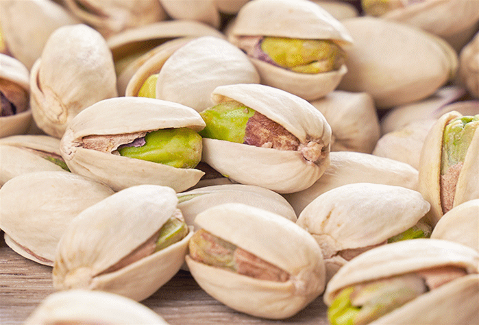 黄壳还是白壳?绿色果仁还是黄色果仁?开心果怎么吃才是对的