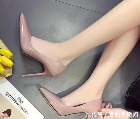 魅力|尖头高跟鞋有大气轻熟风,怎样搭配都非常文雅魅力