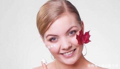 原来一碗淘米水作用这么大！既能美白又可淡疤，不知道太亏了