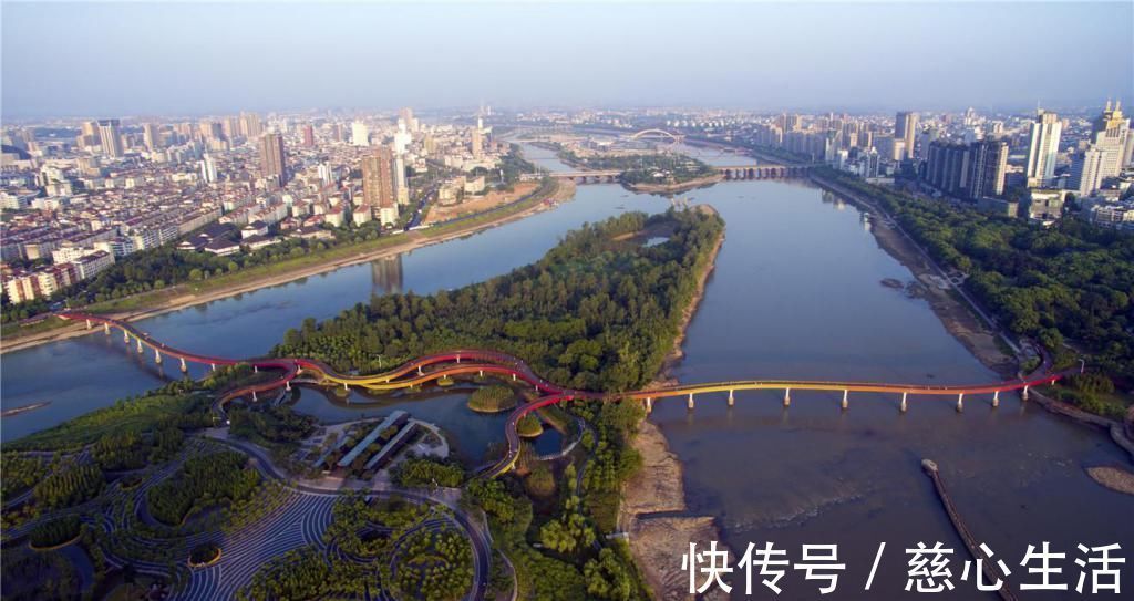 金华|中国的快递第一城,每天寄出2469万件快递,占据全国总量的10%