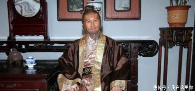 换成|清朝此清官退休,扛十几箱石头衣锦还乡,皇上下令全部换成金子!