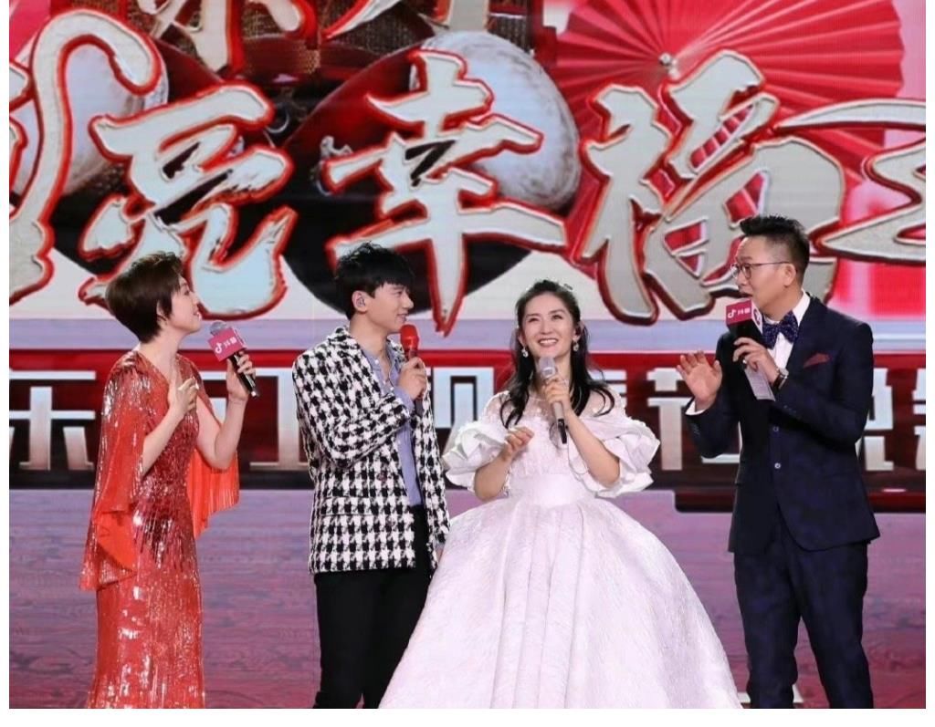 东方卫视春晚：唐嫣当主持，谢娜张杰首次合体演唱，周深也将参加