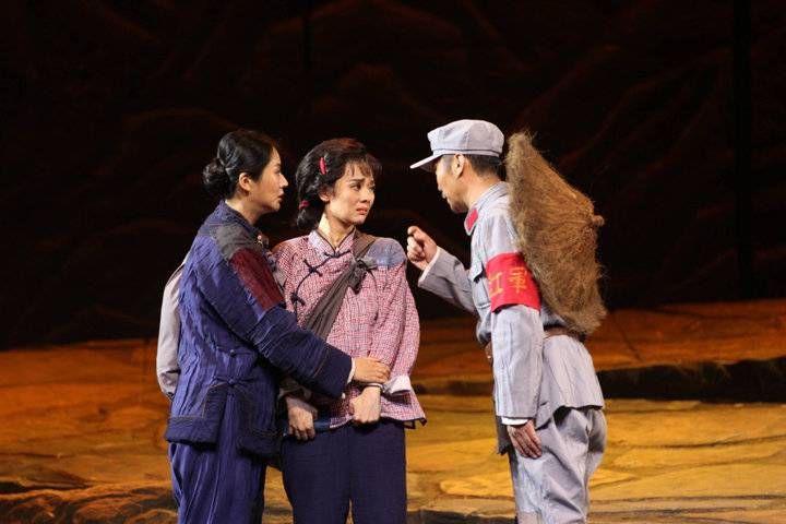 话剧|话剧《乳娘》今晚上演！海量剧照先睹为快