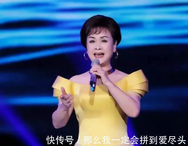 书法@“歌神”李谷一的书法被赞有文化修养,字迹洒脱飘逸,遒劲有力