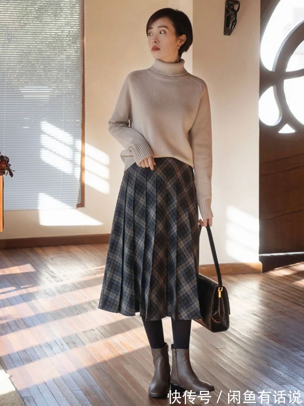 穿搭 膝下裙+短靴,才真正适合小个子中年女人,时髦减龄还更显高