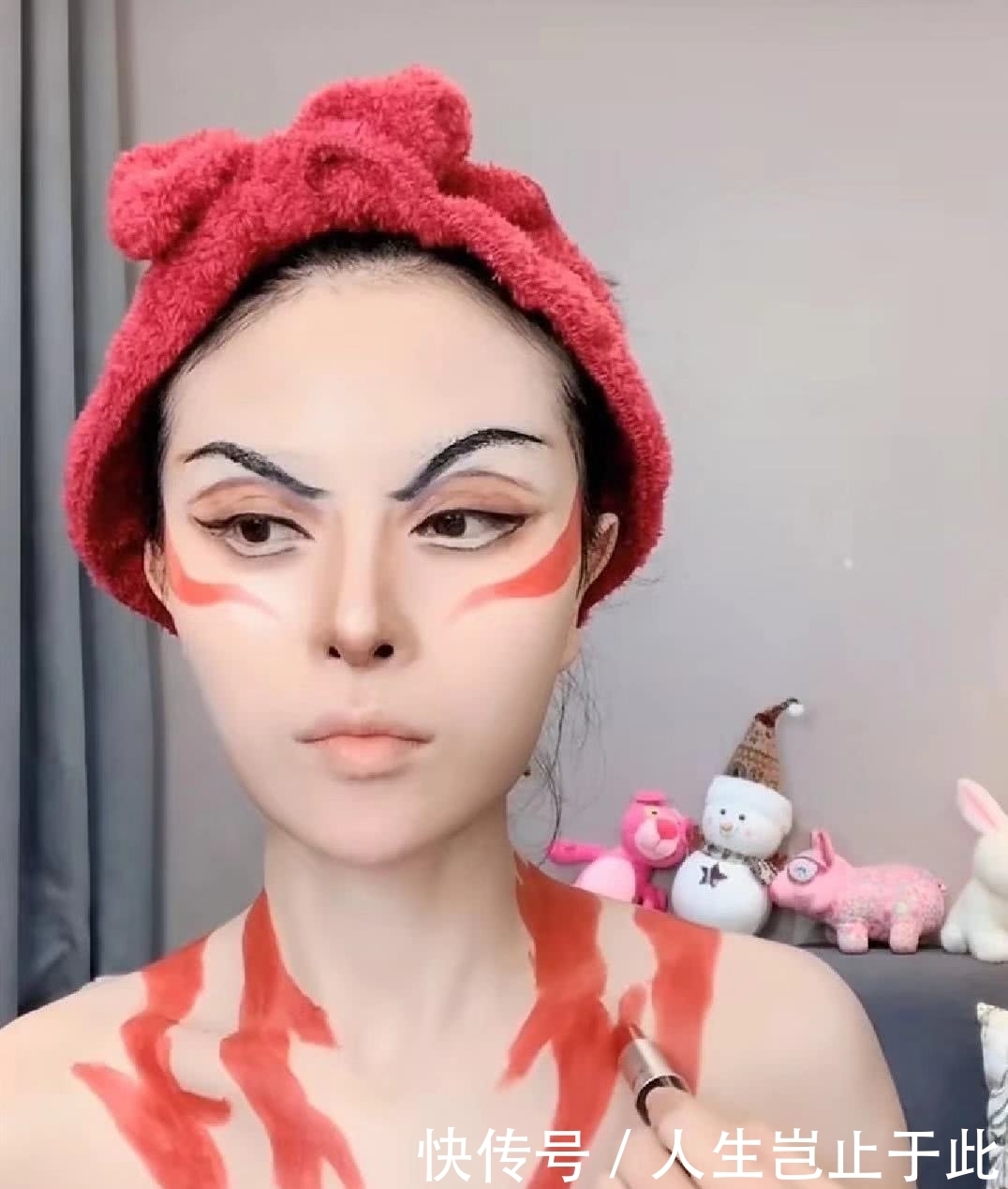 美术生画仿妆哪吒,开头没在意,看到结局:大神,怎么拍的照?