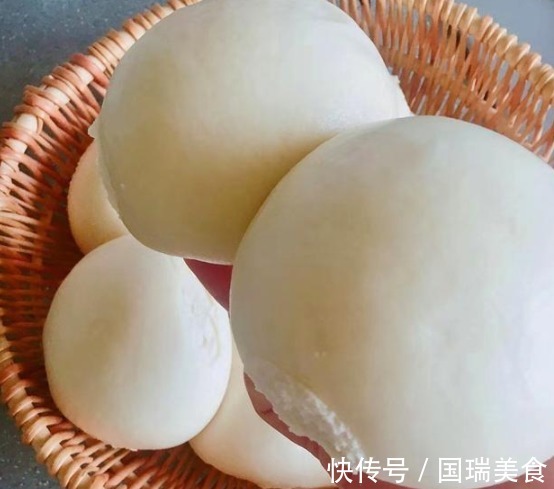 老师傅|蒸馒头,用冷水还是用热水好老师傅教你4招,馒头香软蓬松!